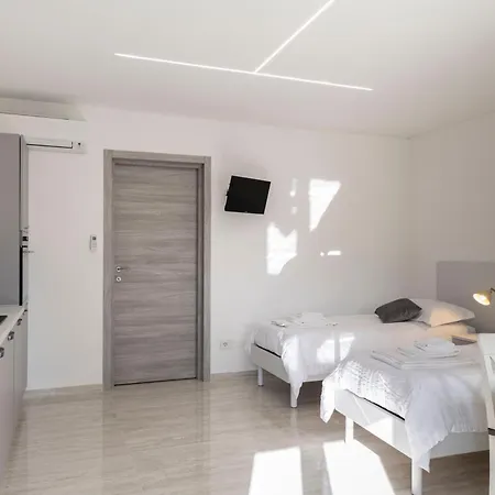 Casa Gialla - Sole 아파트 세르비냐노 델 프리울리
